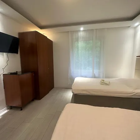 Monteur- Und Urlaubsunterkuenfte דירה