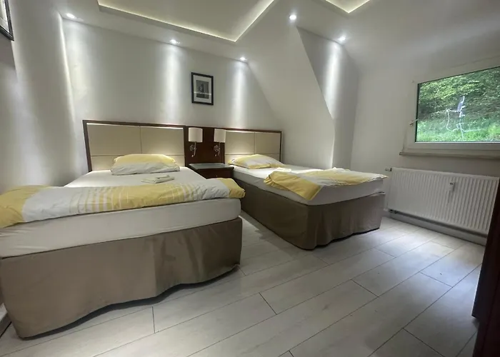 Monteur- Und Urlaubsunterkuenfte *