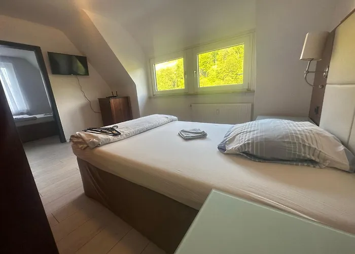 Monteur- Und Urlaubsunterkuenfte דירה *